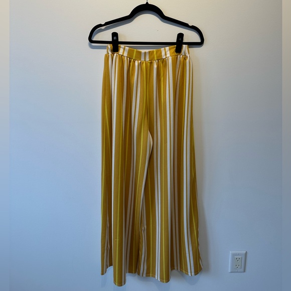 Yellow striped matching set, wide leg pant and bra top festival outfit - Picture 6 of 11